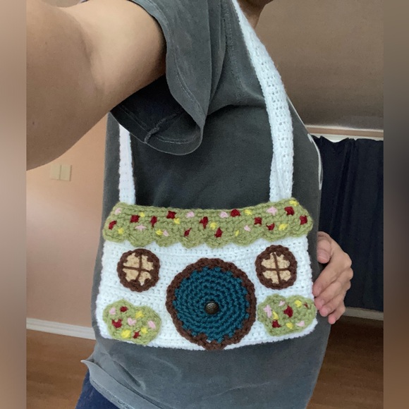 Bag End Lord of the Rings inspired crochet bag - Picture 4 of 4